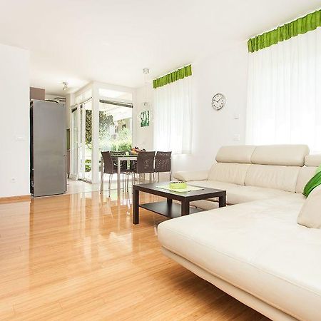 Kuvi Apartments 罗维尼 外观 照片