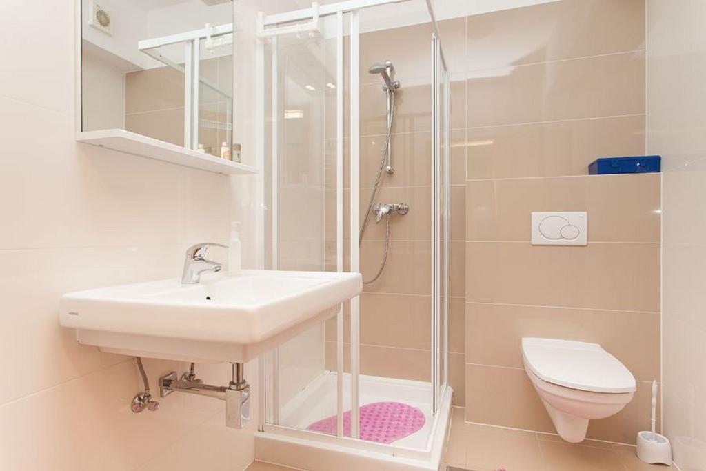 Kuvi Apartments 罗维尼 客房 照片